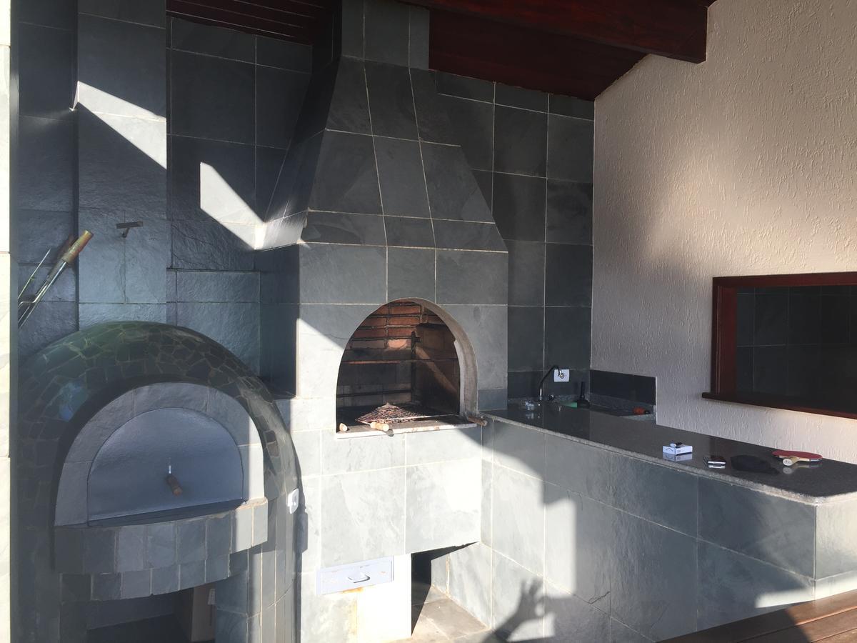 Linda Chácara com Piscina Atibaia Exterior foto
