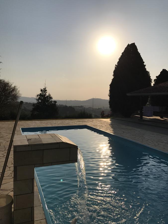 Linda Chácara com Piscina Atibaia Exterior foto